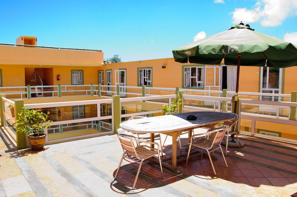 Wanna Studio Apartments Pointe aux Canonniers Exterior photo